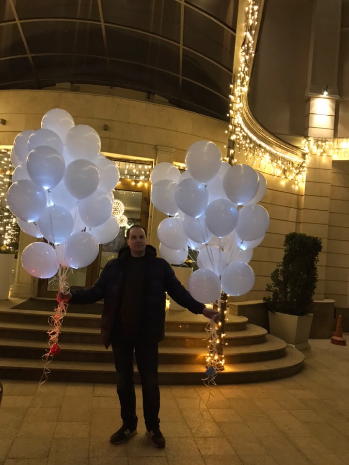 Светящиеся шары белые- 50 штук