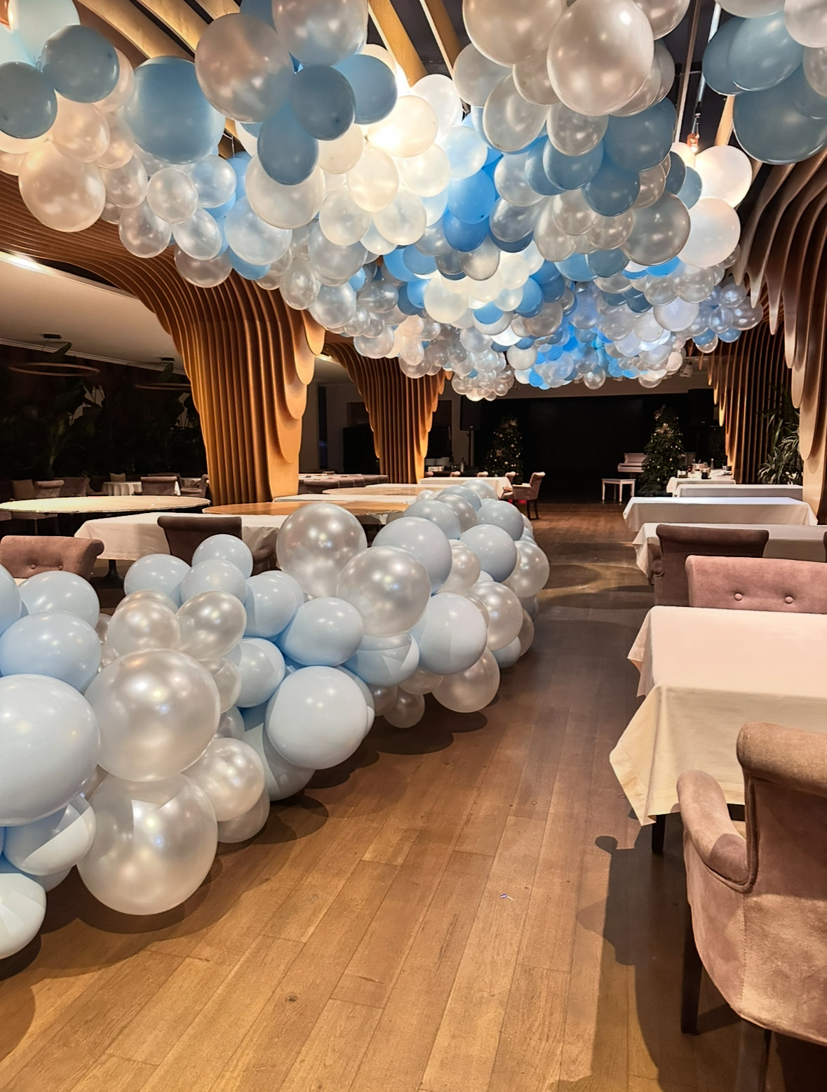 Потолок из шаров(просчет индивидуально)